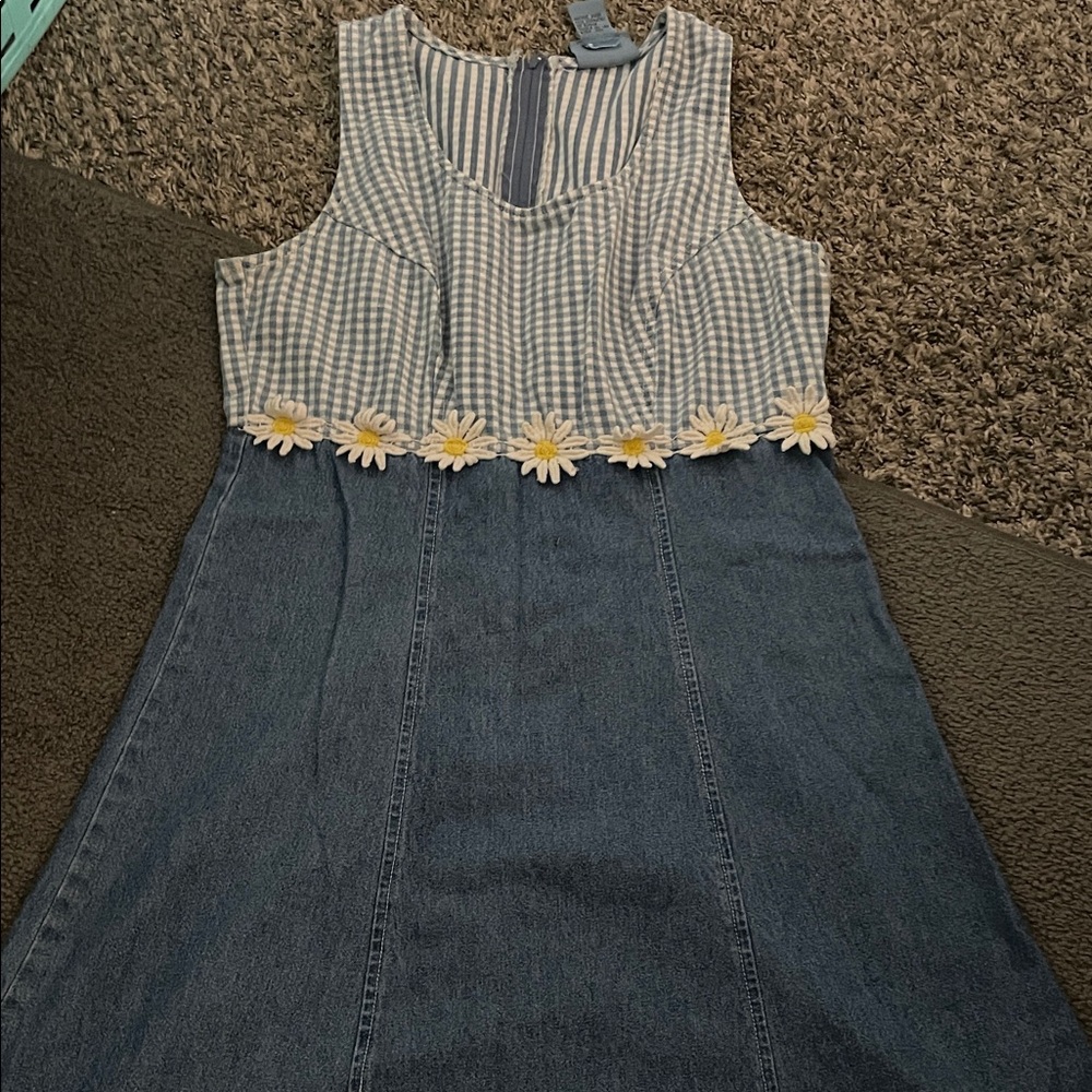 Adorable Blue and White Gingham Kids Dress with Daisy Trim